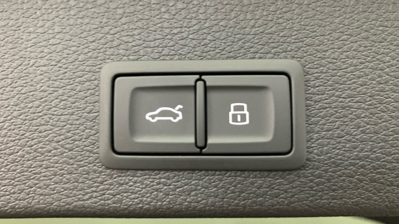 Audi Q2 SQ2 Quattro Black Edition 5dr S Tronic Petrol Estate